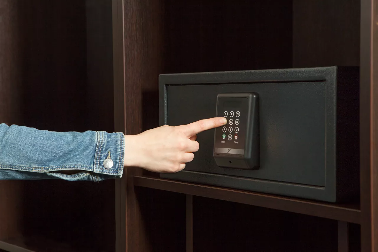 CAJA FUERTE CANTABRIA